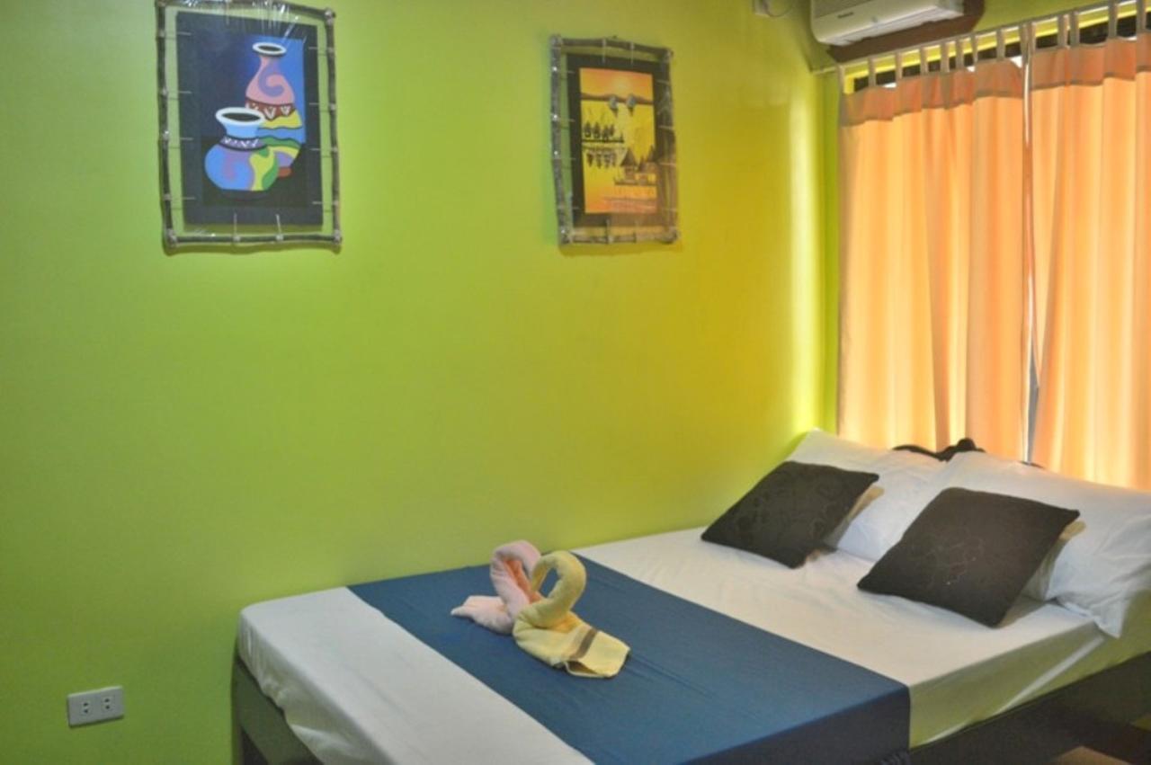 Amelia Homestay Puerto Princesa Екстер'єр фото