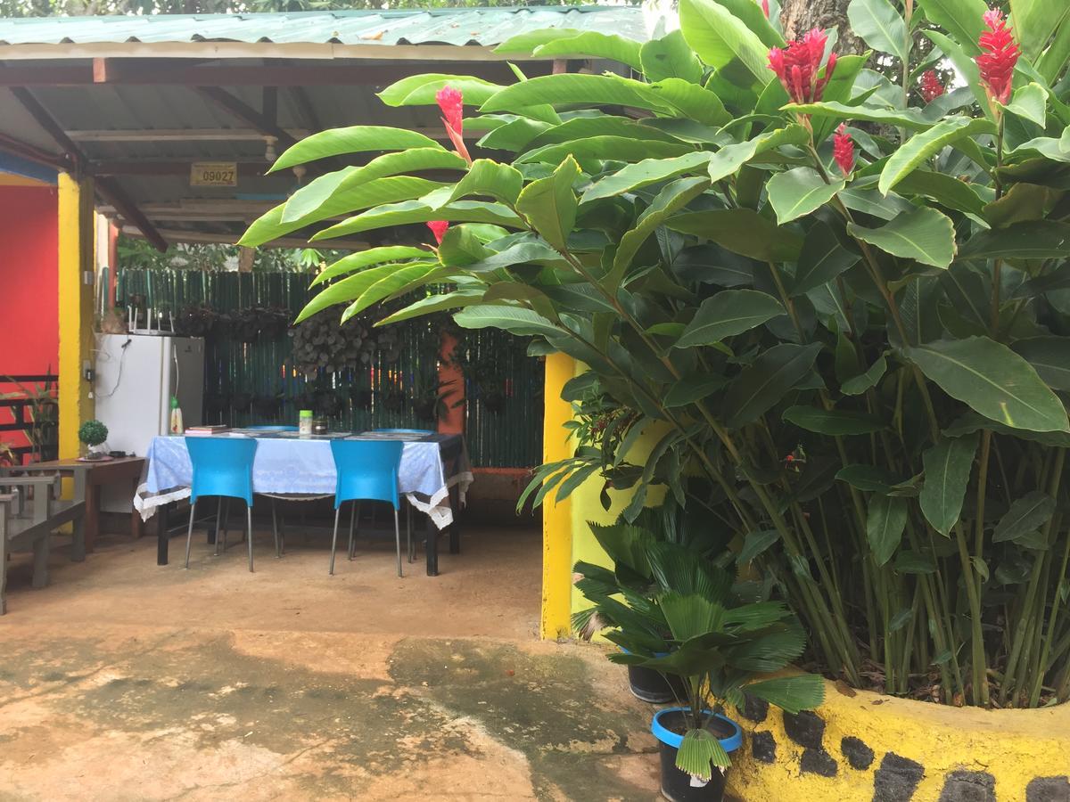 Amelia Homestay Puerto Princesa Екстер'єр фото