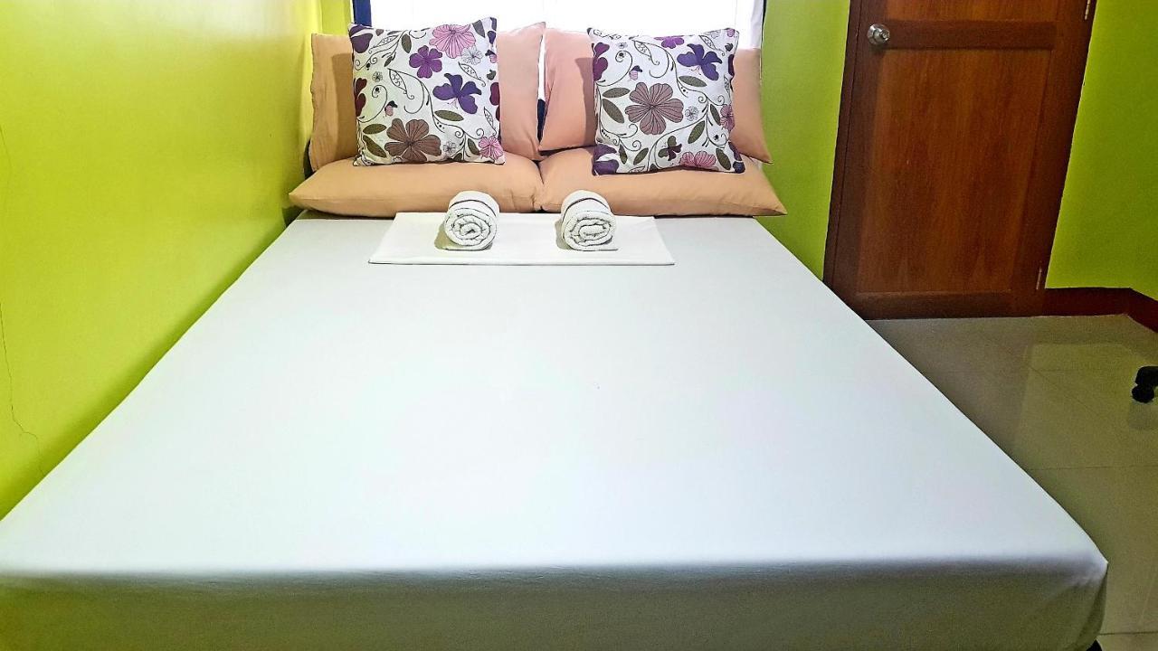 Amelia Homestay Puerto Princesa Екстер'єр фото
