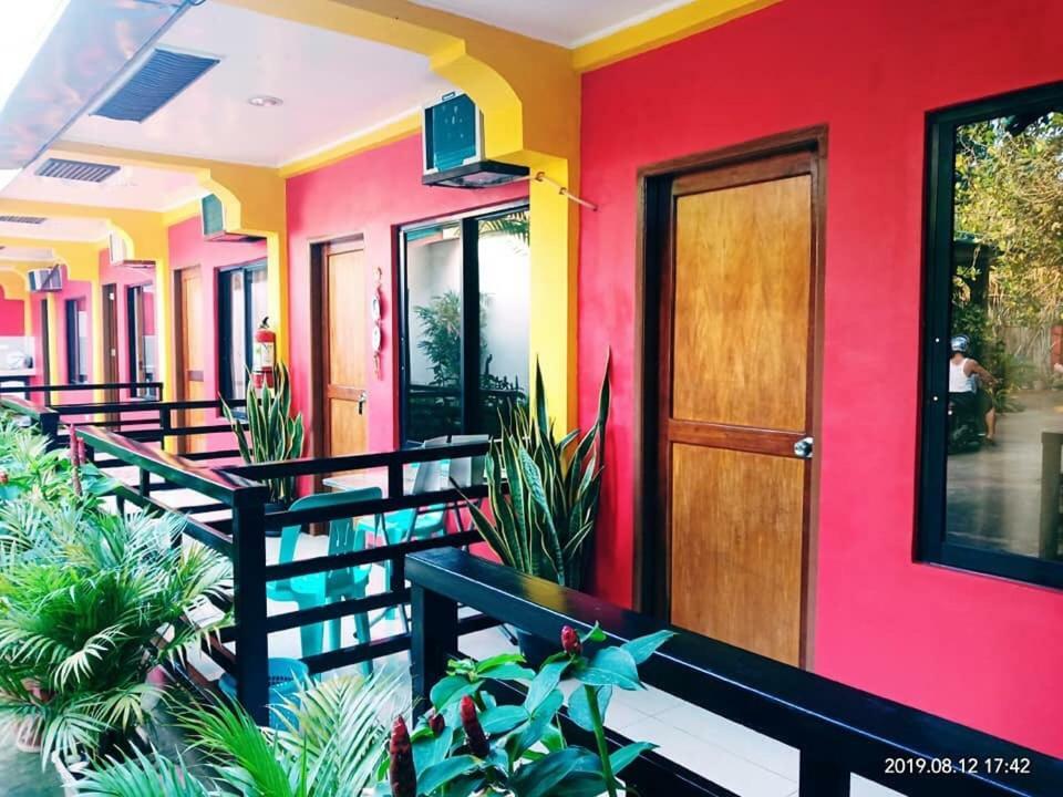 Amelia Homestay Puerto Princesa Екстер'єр фото